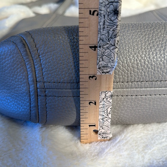 Michael Kors Gray adjusted shoulder Bag - Picture 11 of 15